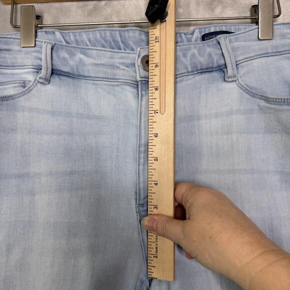 J Jill Jeans Women 16 Authentic Fit Cropped Stretch Raw Hem Denim Light Blue - Picture 9 of 12